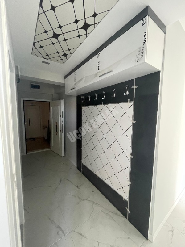 AFYON ÜÇOK EMLAKTAN KANLICA MAH DA SATILIK SIFIR LÜKS 3+1 DAİRE