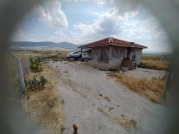 GÜVENAY - ÇORUM CEMİLBEY YOLU ÜYÜK KÖYÜ MEVKİİ KİRACILI SATILIK ÇİFTLİK