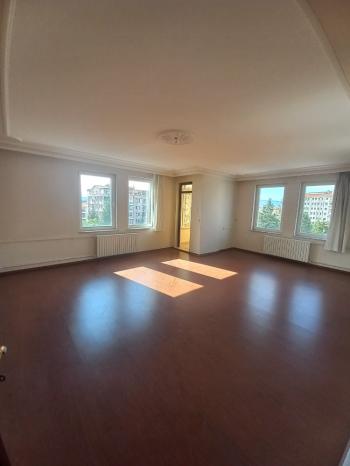 GÜVENAY - ÇORUM ADİL CANDEMİR PARKI KARŞISI SATILIK 4+1 DAİRE