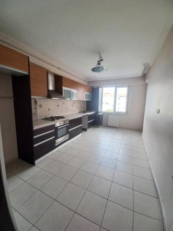 GÜVENAY – ÇORUM KARAKEÇİLİ / TAVUKLUK MEVKİİ – 4+1 SATILIK ARA KAT DAİRE