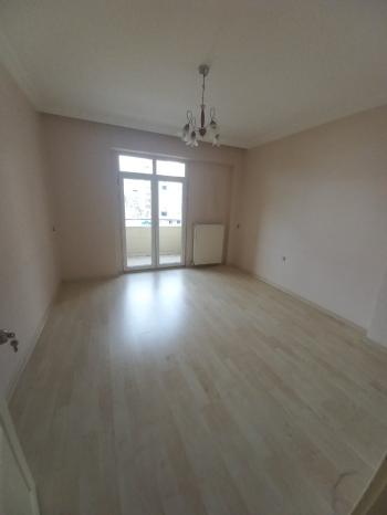 GÜVENAY – ÇORUM KARAKEÇİLİ / TAVUKLUK MEVKİİ – 4+1 SATILIK ARA KAT DAİRE