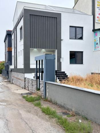 GÜVENAY - ÇORUM BİNEVLERDE KÖŞE BAŞI PARKA CEPHE VİLLA