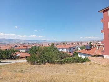 GÜVENAY - ÇORUM KAPAKLI 319 M² 3 KAT KONUT İMARLI ARSA