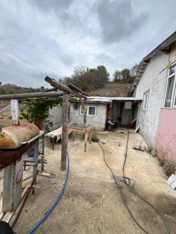 GÖL BÖLGESİNDE SATILIK MÜSTAKİL BAHÇELİ EV 550m2