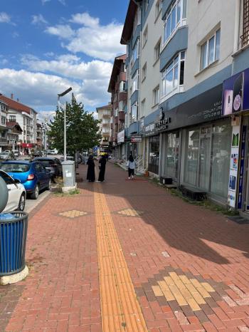 CADDE ÜSTÜNDE SATILIK 40m2 DÜKKAN