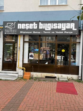 CADDE ÜSTÜNDE SATILIK 40m2 DÜKKAN