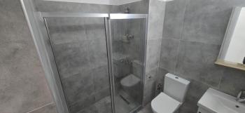 KÜÇÜKKAYMAKLI BÖLGESİNDE ANA CADDE ÜZERİ LÜX KİRALIK DAİRE
