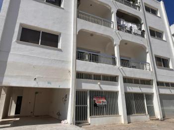 LEFKOŞA YENİKENT BÖLGESİN'DE TÜRK MALI TİCARİ İZİNLİ SATILIK  İŞ YERLERİ