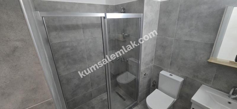 KÜÇÜKKAYMAKLI BÖLGESİNDE ANA CADDE ÜZERİ LÜX KİRALIK DAİRE