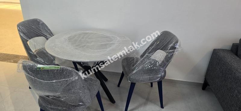 KÜÇÜKKAYMAKLI BÖLGESİNDE ANA CADDE ÜZERİ LÜX KİRALIK DAİRE