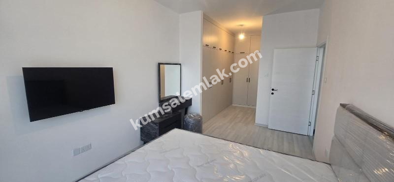KÜÇÜKKAYMAKLI BÖLGESİNDE ANA CADDE ÜZERİ LÜX KİRALIK DAİRE