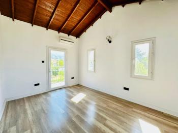 Kıbrıs Girne Alsancak Bölgesinde Satılık 3+1 Müstakil Villa
