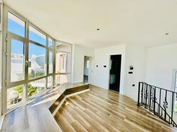 Kıbrıs Girne Alsancak Bölgesinde Satılık 3+1 Müstakil Villa
