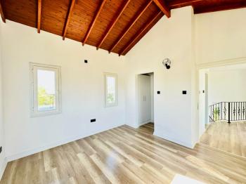 Kıbrıs Girne Alsancak Bölgesinde Satılık 3+1 Müstakil Villa