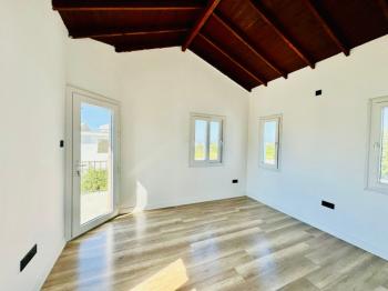 Kıbrıs Girne Alsancak Bölgesinde Satılık 3+1 Müstakil Villa
