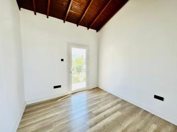 Kıbrıs Girne Alsancak Bölgesinde Satılık 3+1 Müstakil Villa