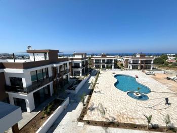 Girne Alsancak Bölgesinde Deniz Manzaralı 2+1 Bahçeli Daire!