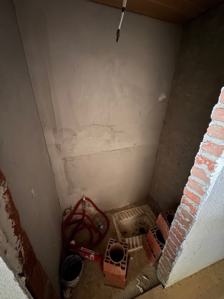 Eyüpsultan Nişancı Mahallesi Otoparklı Havuzlu Satılık Müstakil Ev