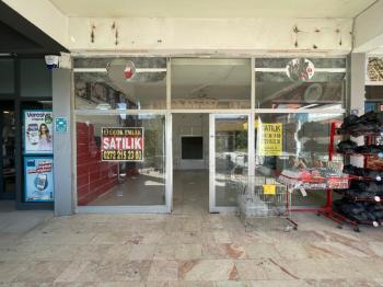 AFYON ÜÇOK EMLAKTAN HOCA AHMET YESEVİ DE SATILIK 70M² DÜKKAN
