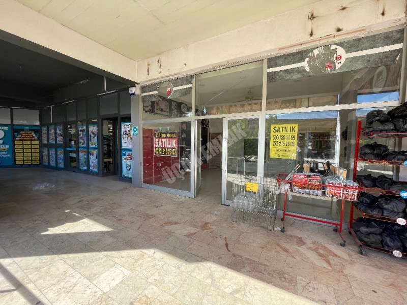 AFYON ÜÇOK EMLAKTAN HOCA AHMET YESEVİ DE SATILIK 70M² DÜKKAN