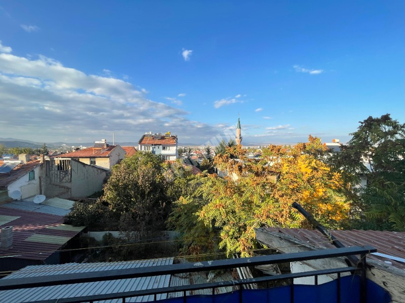 AFYON ÜÇOK EMLAKTAN ERKMEN HÜRRİYET MH DA SATILIK 3+1 ARAKAT DAİRE