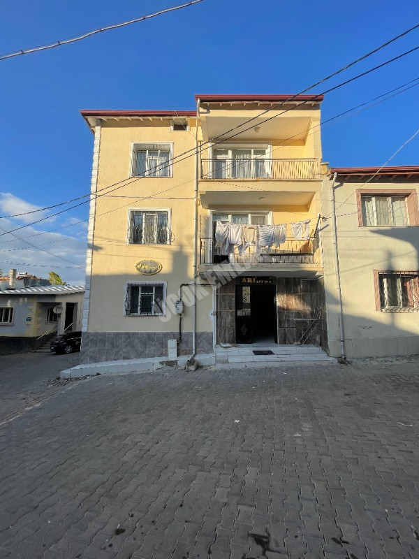 AFYON ÜÇOK EMLAKTAN ERKMEN HÜRRİYET MH DA SATILIK 3+1 ARAKAT DAİRE
