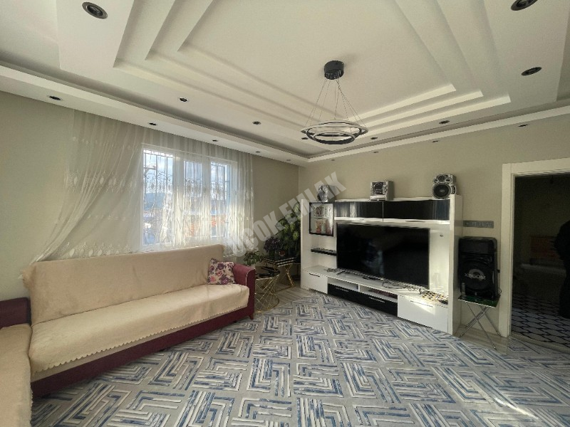 AFYON ÜÇOK EMLAKTAN ERKMEN HÜRRİYET MH DA SATILIK 3+1 ARAKAT DAİRE