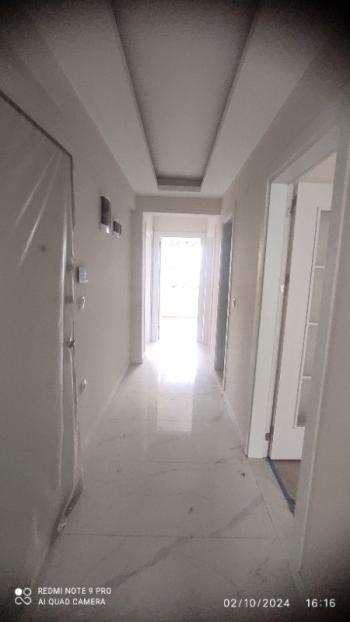 Antre Emlak'tan Kiralık Bahar Mahallesinde Bozyaka Hastanesi Yanı 3+1,Doğalgazlı ,Otoparklı Asansörlü Ebeveyn Banyolu Sıfır Daire