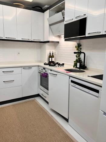 Antre Emlak'tan Satılık Bozyaka Mahallesinde  2+1, Doğalgazlı,Otoparklı 3 Yıllık Daire