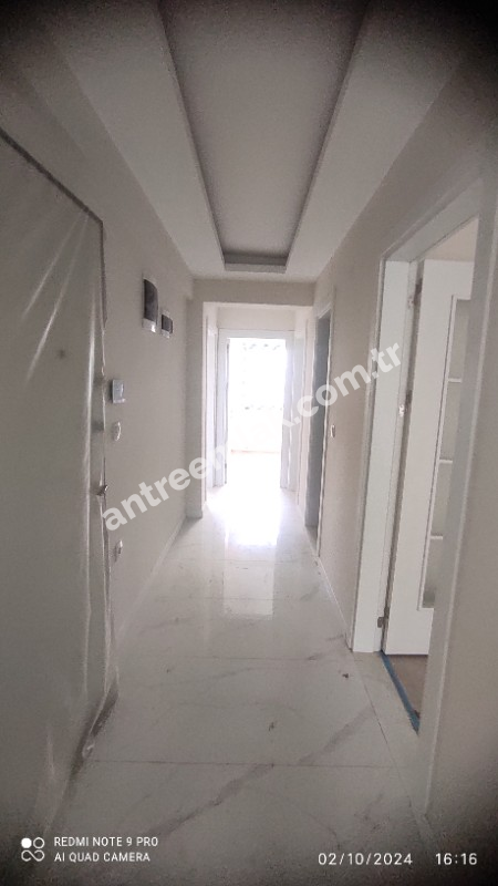 Antre Emlak'tan Kiralık Bahar Mahallesinde Bozyaka Hastanesi Yanı 3+1,Doğalgazlı ,Otoparklı Asansörlü Ebeveyn Banyolu Sıfır Daire