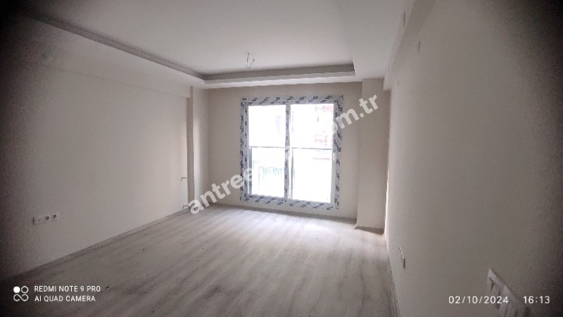 Antre Emlak'tan Kiralık Bahar Mahallesinde Bozyaka Hastanesi Yanı 3+1,Doğalgazlı ,Otoparklı Asansörlü Ebeveyn Banyolu Sıfır Daire