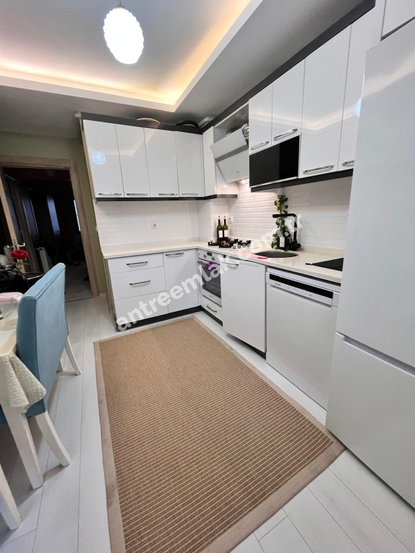 Antre Emlak'tan Satılık Bozyaka Mahallesinde  2+1, Doğalgazlı,Otoparklı 3 Yıllık Daire