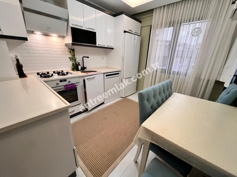 Antre Emlak'tan Satılık Bozyaka Mahallesinde  2+1, Doğalgazlı,Otoparklı 3 Yıllık Daire