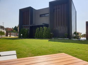 KUŞADASINDA LÜKS ÖZEL HAVUZLU GENİŞ BAHÇELİ 4+1