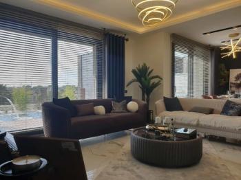 KUŞADASINDA LÜKS ÖZEL HAVUZLU GENİŞ BAHÇELİ 4+1