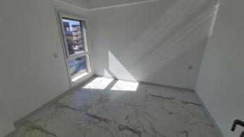 3+1 havuzlu sitede daire