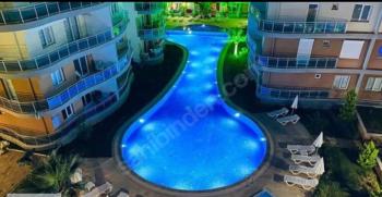KUŞADASINDA HAVUZLU SİTEDE 1+1 DAİRE