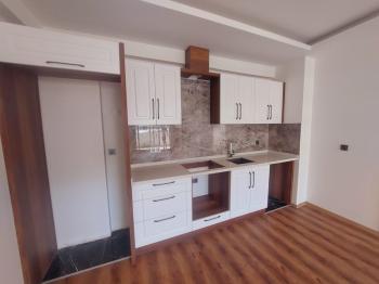 Havuzlu sitede yeni masrafsız daire