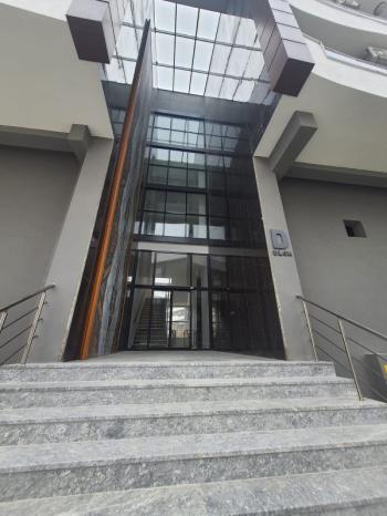 Havuzlu sitede yerden ısıtmalı 2+1 daire