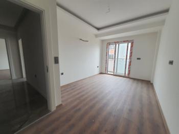 Havuzlu sitede yerden ısıtmalı 2+1 daire