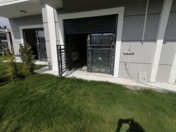 KUŞADASI'NDA BAHÇESİ TAPUYA İŞLİ SIFIR DAİRE