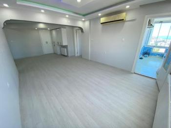 Full yapılı deniz manzaralı doğalgazlı daire