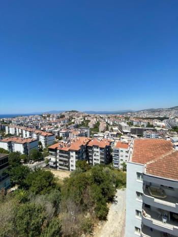 Full yapılı deniz manzaralı doğalgazlı daire
