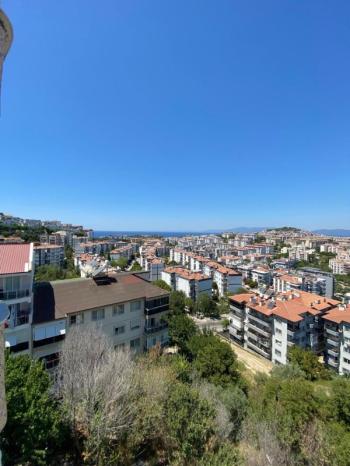 Full yapılı deniz manzaralı doğalgazlı daire