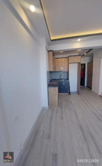 KUŞADASI DENİZ MANZARALI HAVUZLU 1+1 SATILIK DAİRE