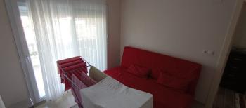 Kuşadası havuzlu sitede eşyalı kiralık daire