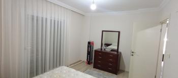 Kuşadası havuzlu sitede eşyalı kiralık daire