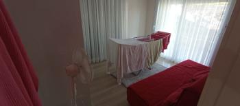 Kuşadası havuzlu sitede eşyalı kiralık daire
