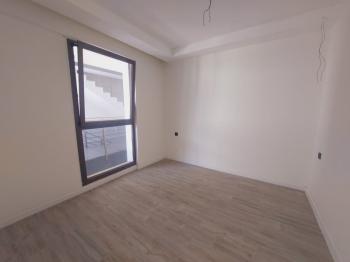 D3niz manzarali Havuzlu sitede 2+1