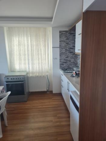 Kuşadası Merkeze Yakın Havuzlu Sitede Deniz Manzaralı 3+1 Daire 